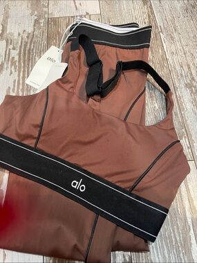 Color Block Sports Bra in Brown & Black NWT